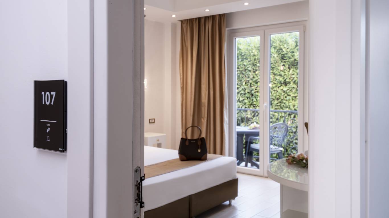 Ludwig-Boutique-Hotel-Bolsena-room-suite-classic-1-5